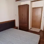 Lovely 1-bedroom With Mountain View Банско