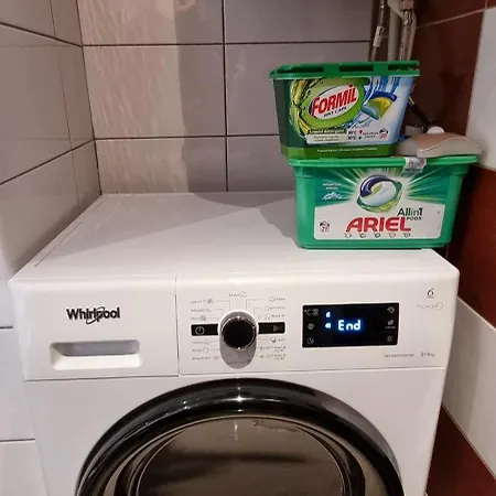 Lovely 1-bedroom With Mountain View