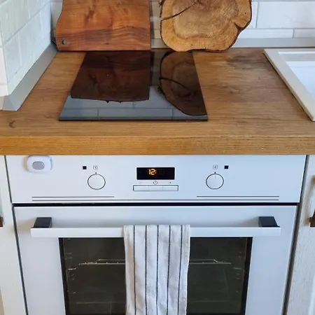 Lovely 1-bedroom With Mountain View 아파트 반스코