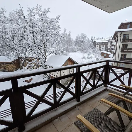 Lovely 1-bedroom With Mountain View *