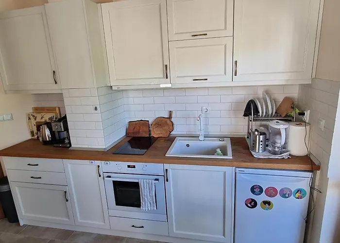 Lovely 1-bedroom With Mountain View Apartman *